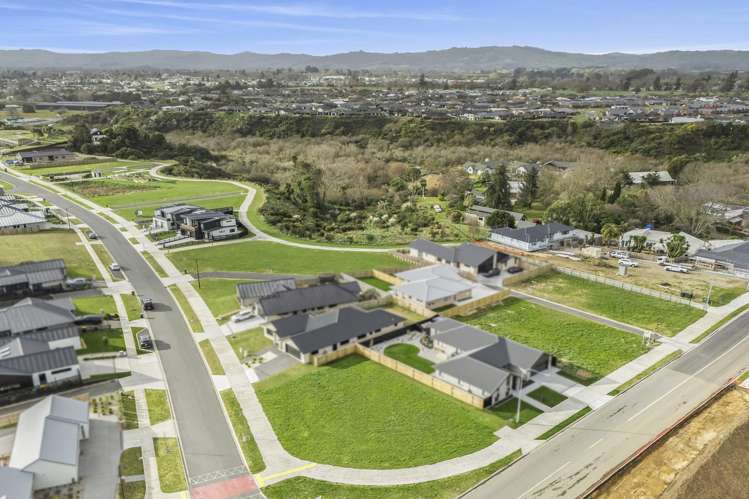 13 Silverwood Lane_0