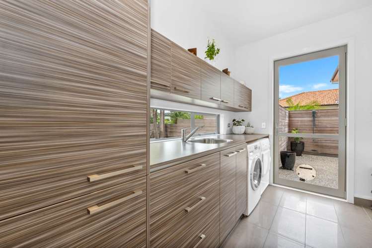 81 Pine Harbour Parade Beachlands_27