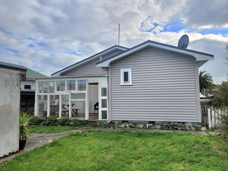 211 Hampden Street Hokitika_1