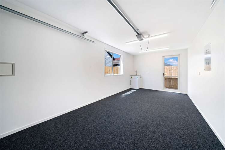 14b Kirrie Avenue Te Atatu South_9