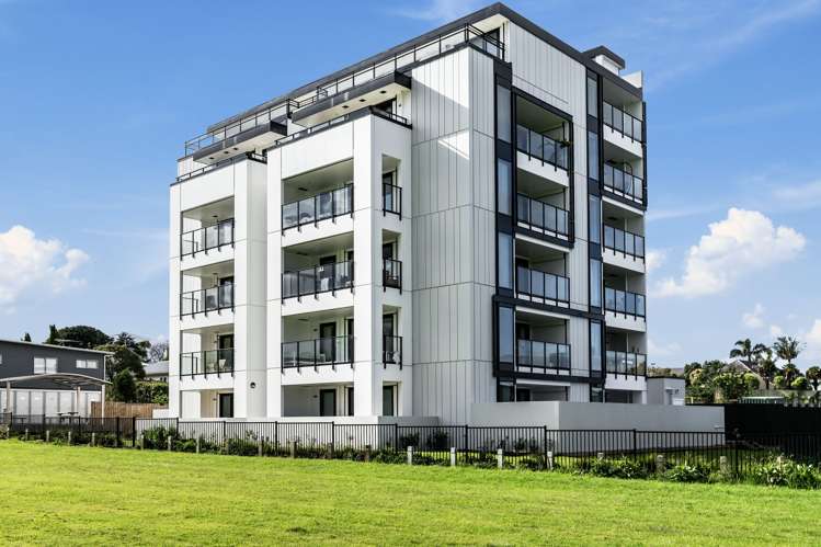 501/12 Barrack Road Mt Wellington_15