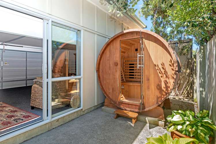 6 Ferris Crescent Wainui_24