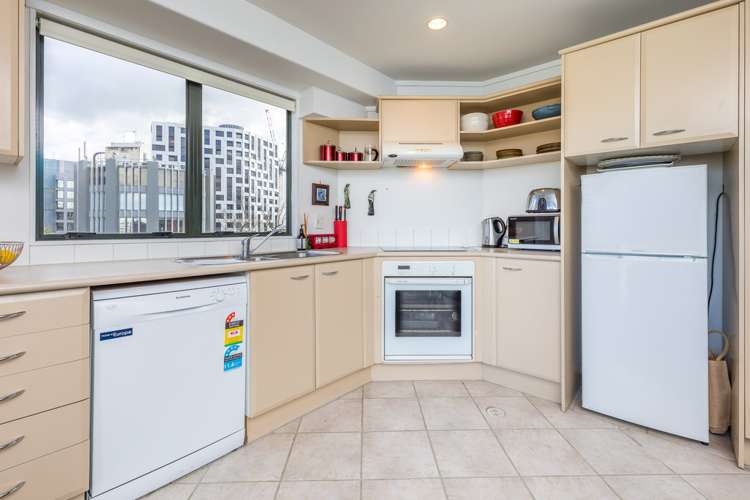 9d/6 Whitaker Place Grafton_5