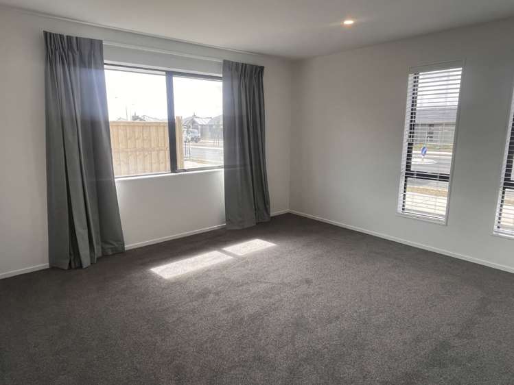 61 Northmoor Boulevard Rolleston_6