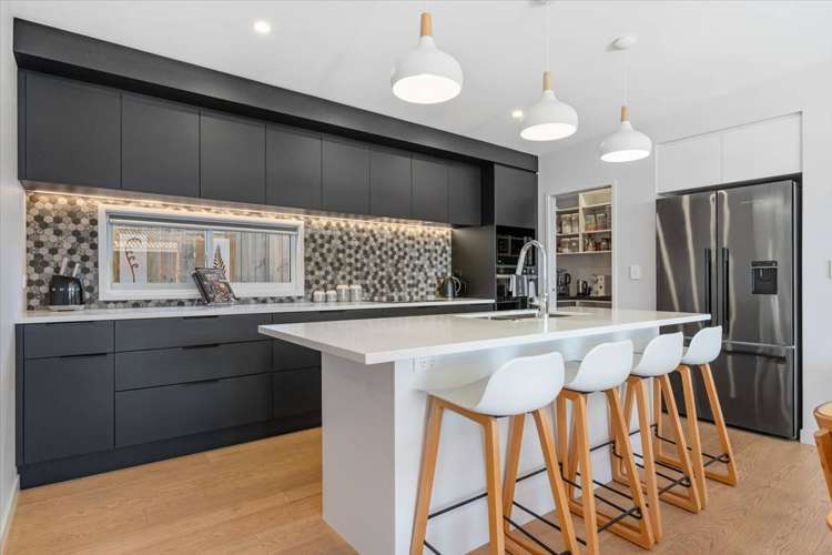 2 Laing Place Otumoetai_12