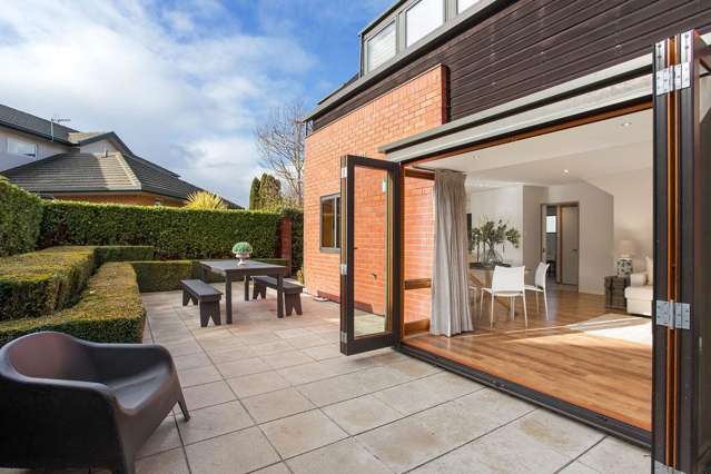 The Architectural Mastery of Don Donnithorne