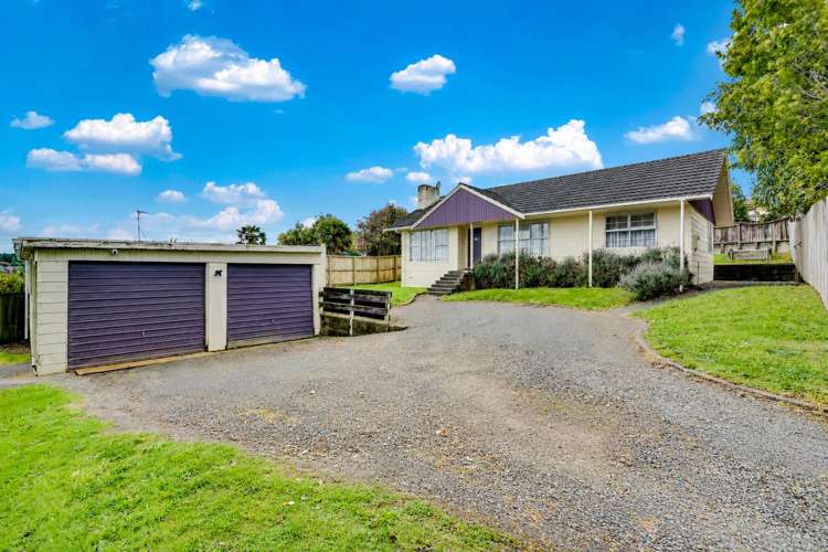 76 Amanda Avenue Dinsdale_17