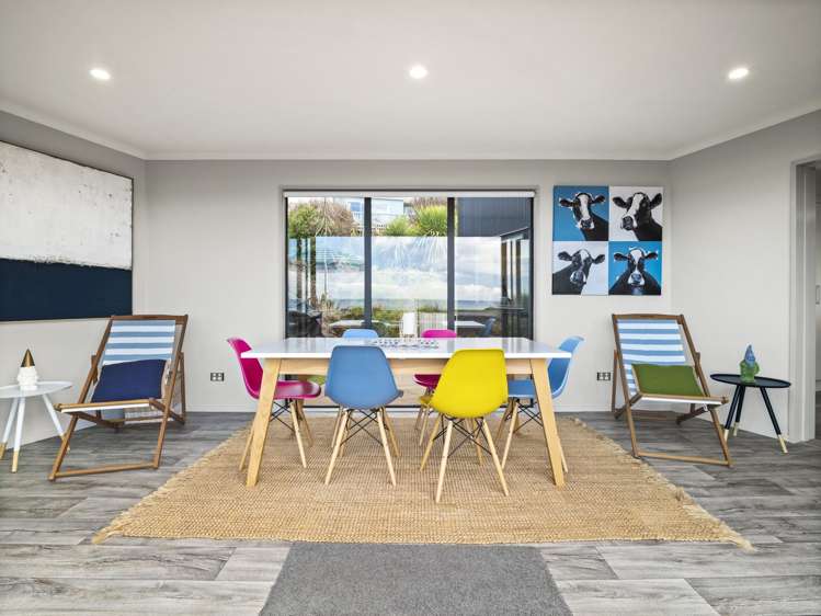 46 Esplanade Kaka Point_15