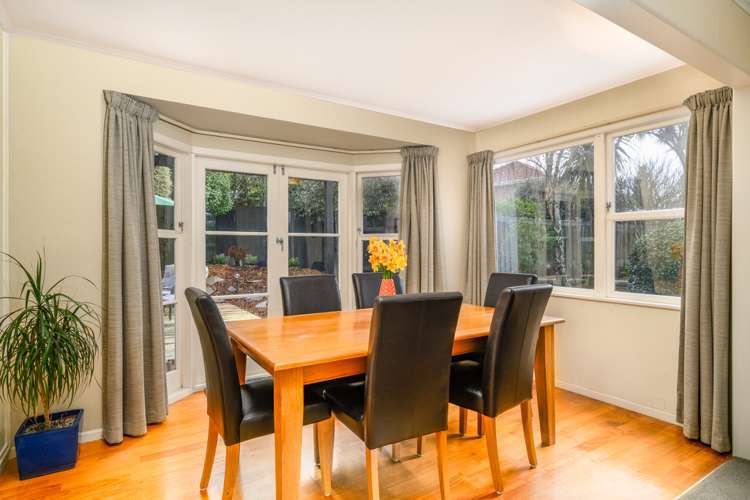 17 Hutchinsons Road Bucklands Beach_11