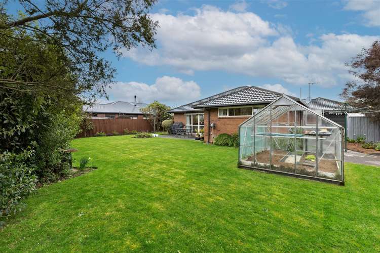 27 Woodglen Drive Woodend_17