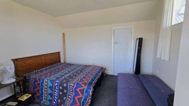 162 Gibson Quay Hokitika_9