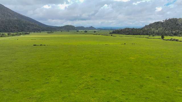 320 Hectare Dry Stock Grazing Property