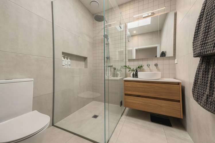 49 Huia Road Point Chevalier_11