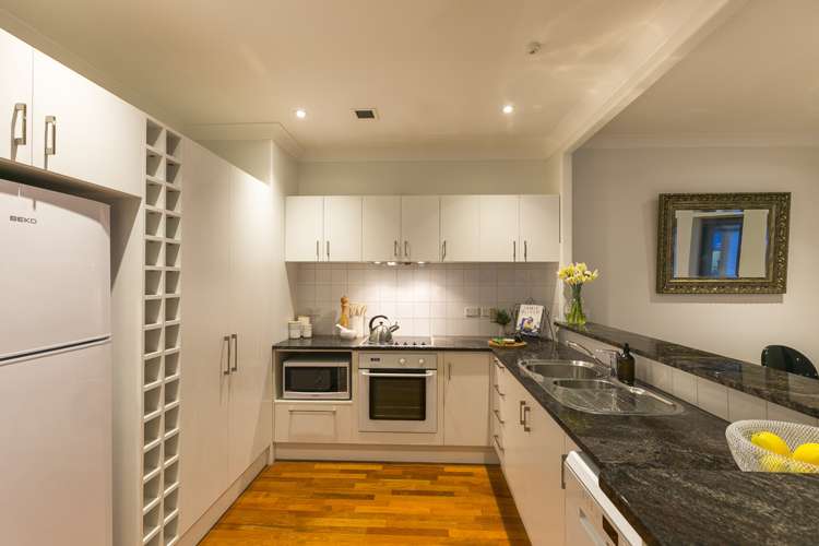 8d/16 The Terrace Wellington Central_5