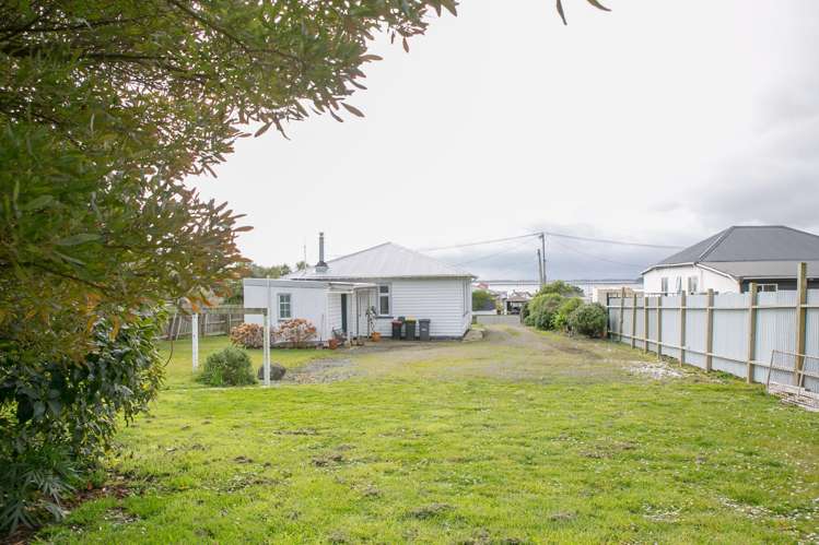 12 Foyle Street Bluff_21
