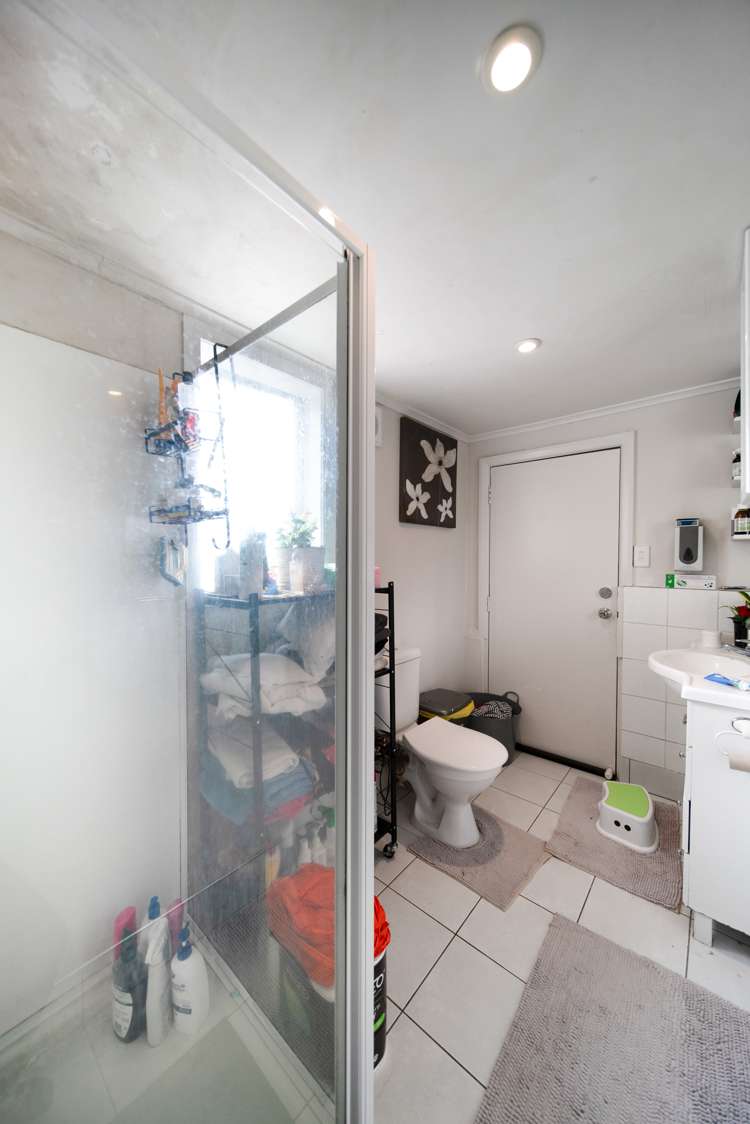 15 Gubb Place Otara_9