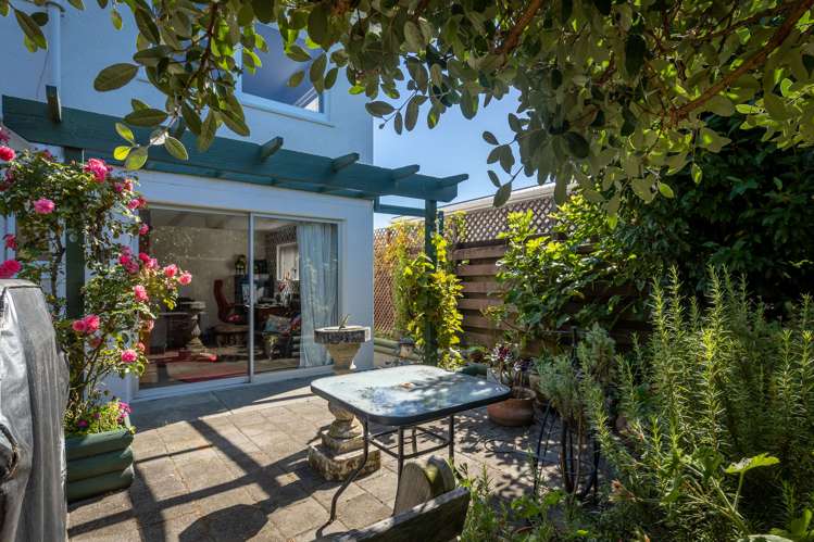 8 Hereford Street Stoke_5