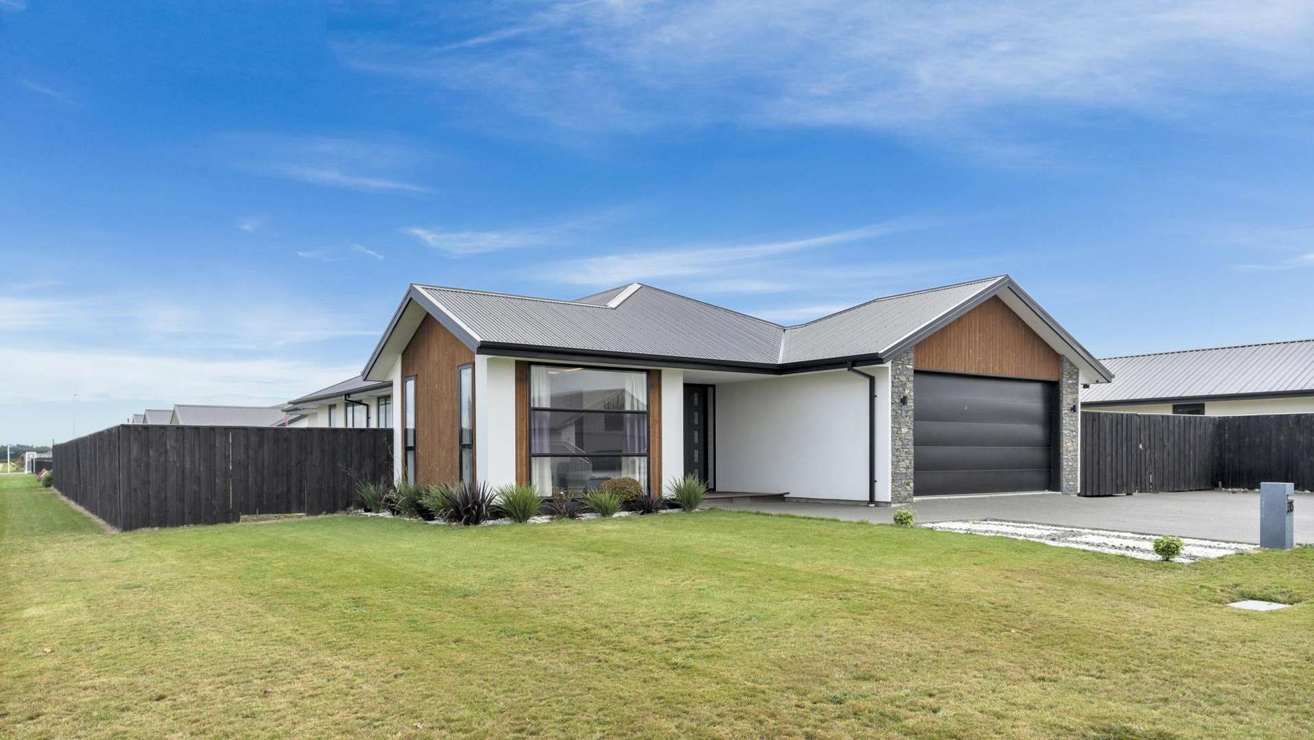 35 Graeme Foote Street Darfield_0