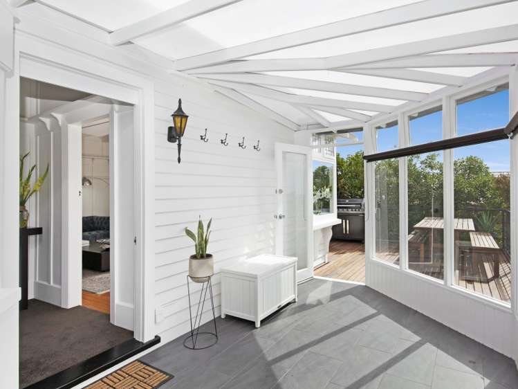 80 Moncks Spur Road Redcliffs_24