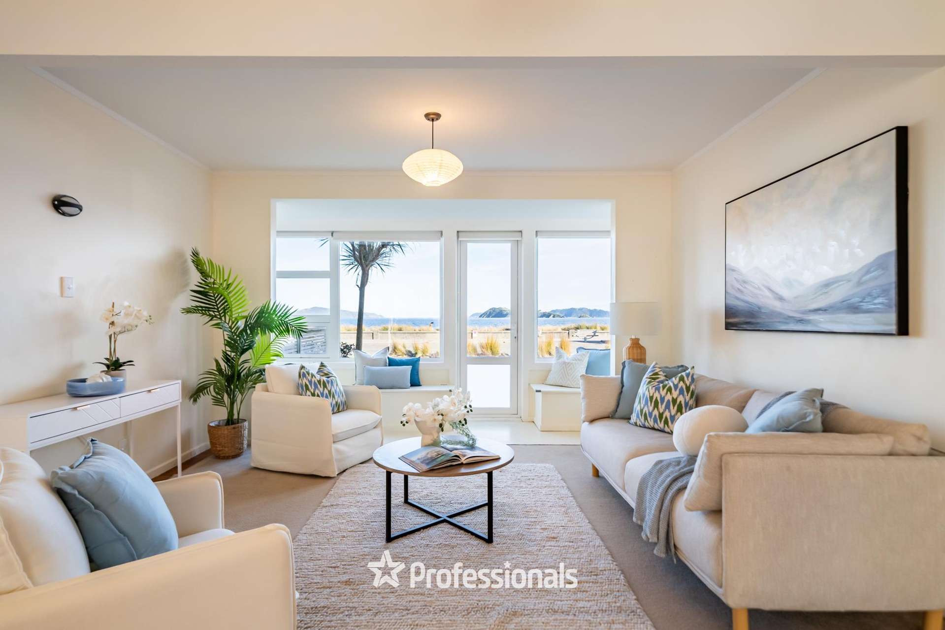 2/1 Aurora Street Petone_0