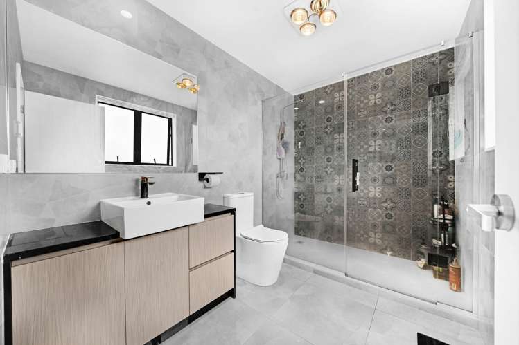 4 Tims Crescent Flat Bush_21