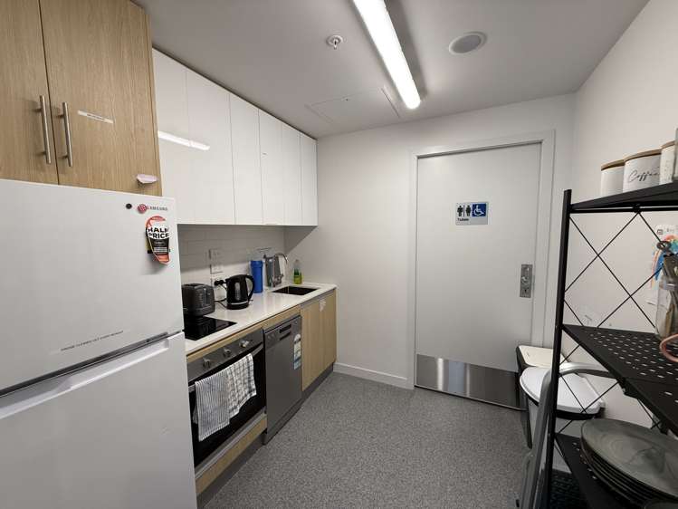 1R/10 Normanby Road Mount Eden_8