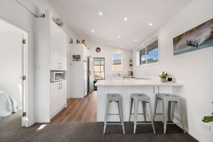 82 Molyneux Avenue_1