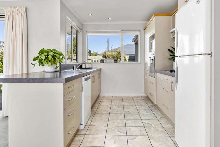 3 Avening Close Blenheim Central_2