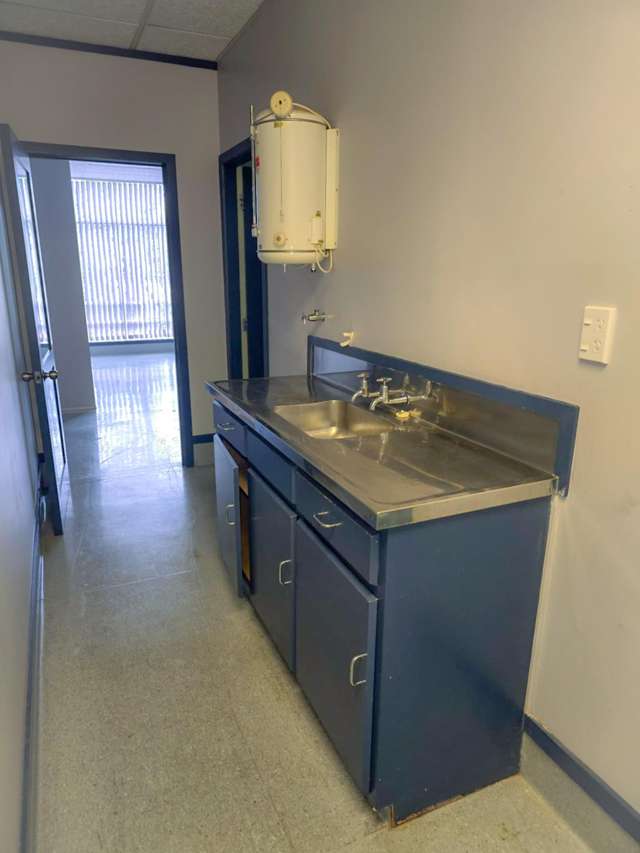 B1/129 Onewa Road Northcote_4