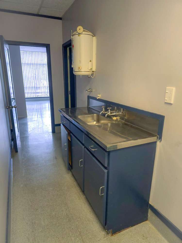 B1/129 Onewa Road Northcote_10