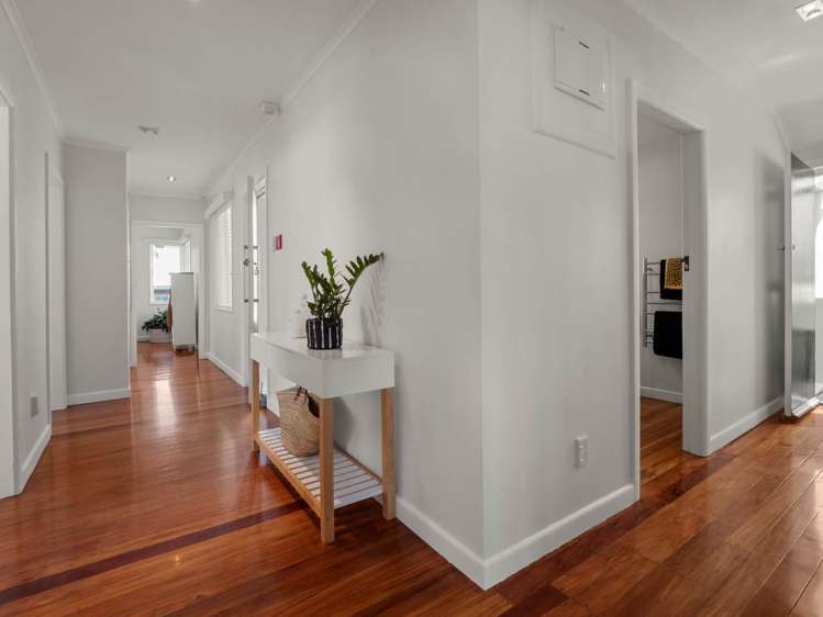 2/4 Calliope Road Devonport_18