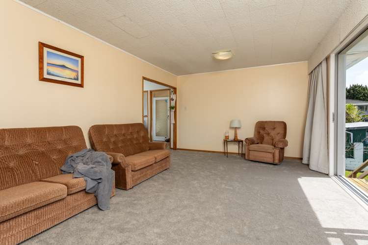 13 Bellringer Road Massey_28