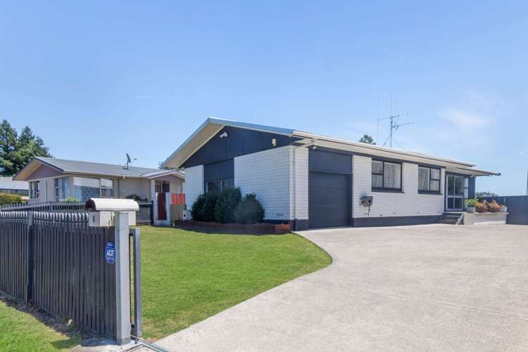 8 Margaret Place Deanwell_16