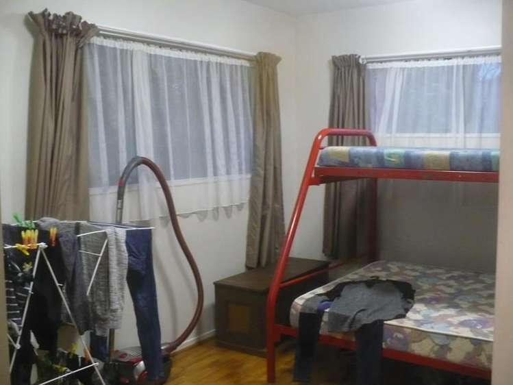 61 Vodanovich Road Te Atatu South_8