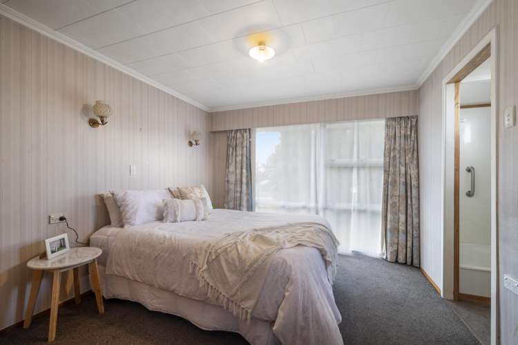 31 & 31A Kawaha Point Road Fairy Springs_7