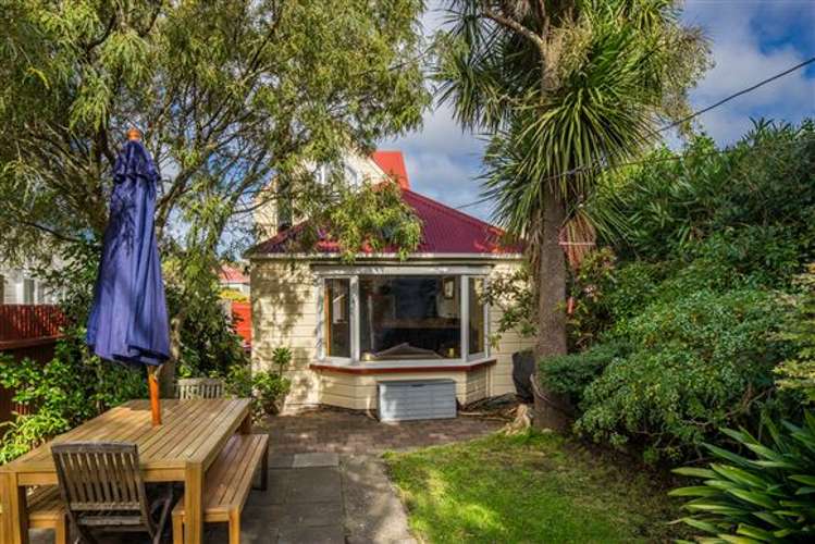 12 Te Wharepouri Street Berhampore_19