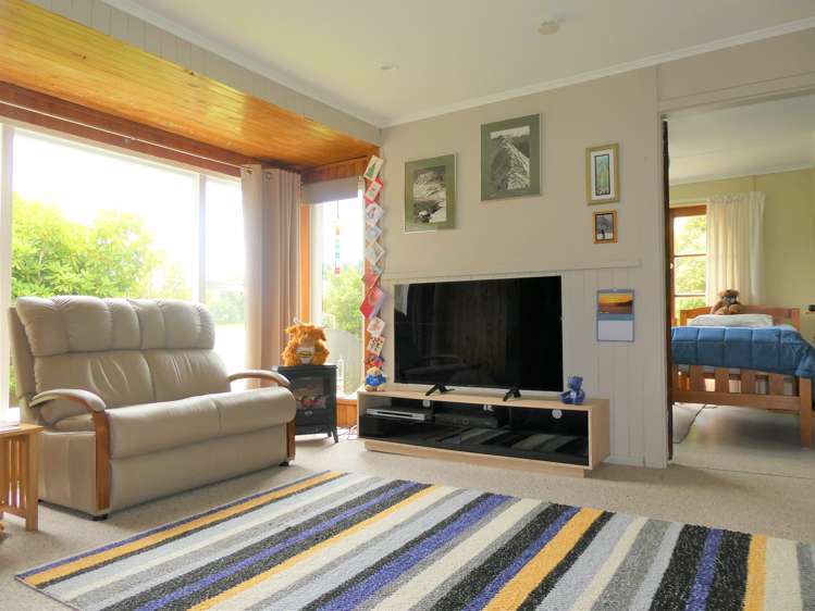 12 Butlers Road Ruatapu_25