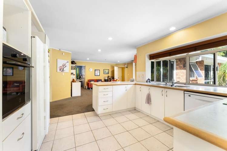 4 Cloverfields Drive Waimauku_5