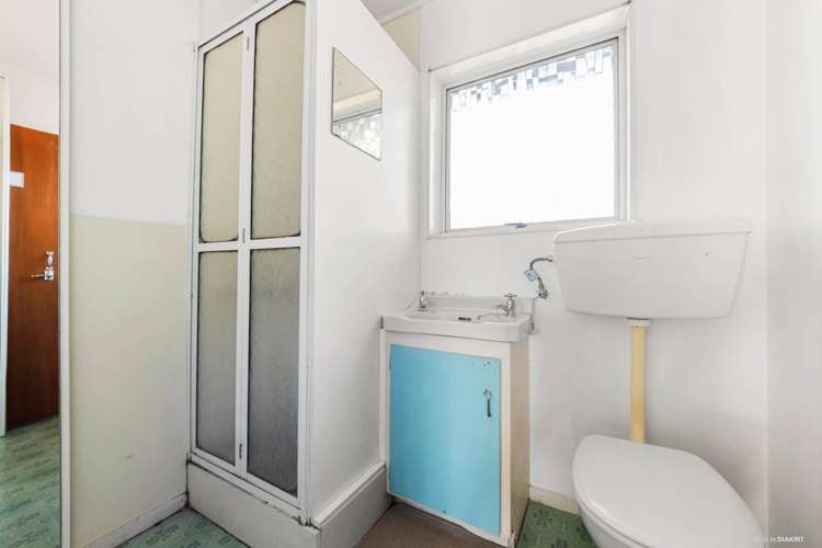 1/11 Alston Avenue Kelston_7