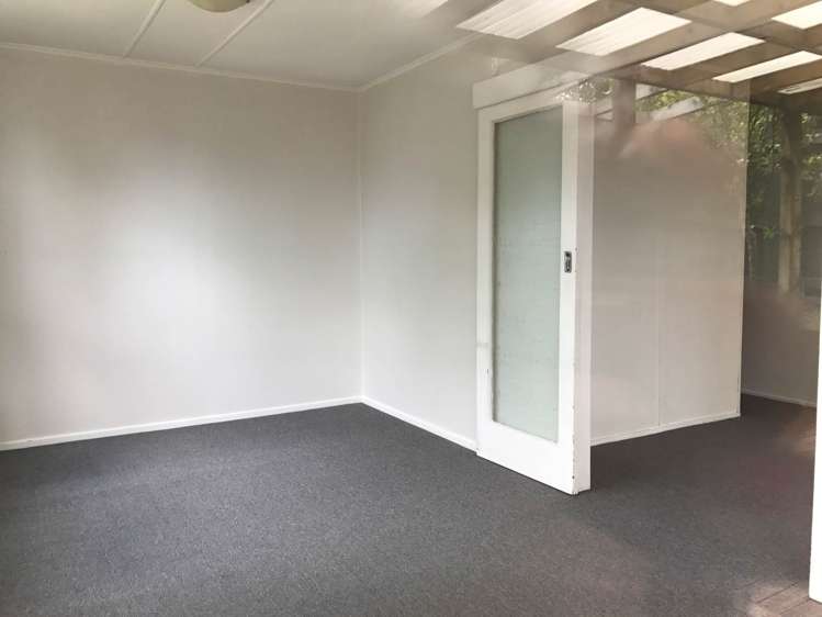 5 Cron Avenue Te Atatu South_20