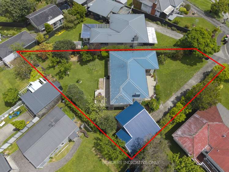 10 Seaforth Grove Greerton_25