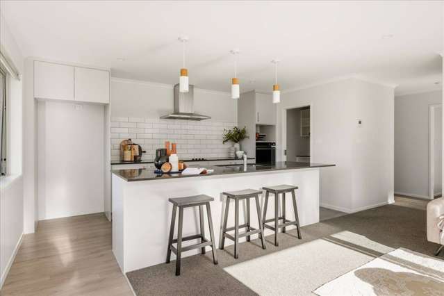 6 Kohekohe Drive Owhata_3