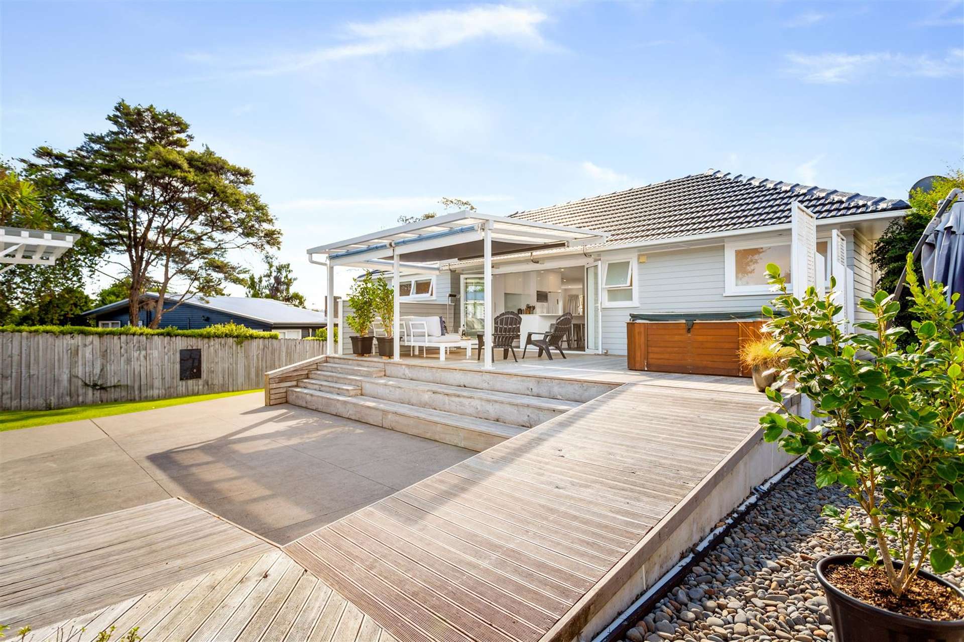 27 Gill Avenue Te Atatu Peninsula_0