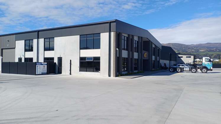 86 Church Road Luggate_1