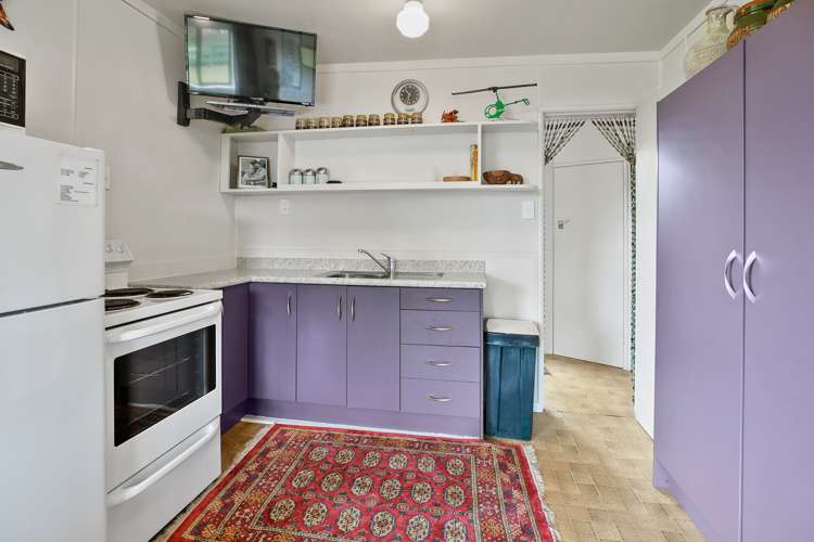 4 Rauparaha Street Marokopa_31