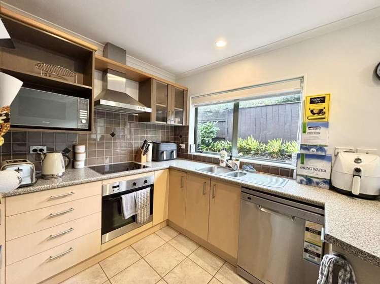 32 Rush Creek Drive Westgate_5