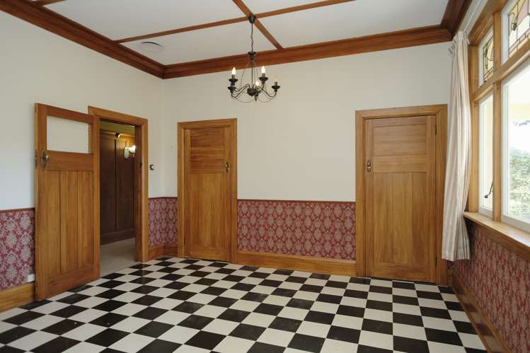 2 Maine Street Dannevirke_22