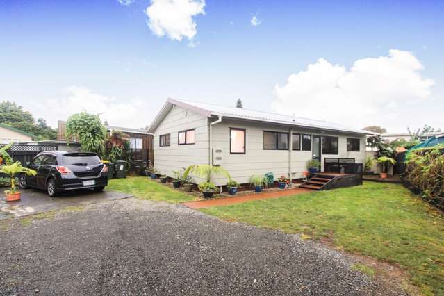 Family Home in Panmure Centre available for re...