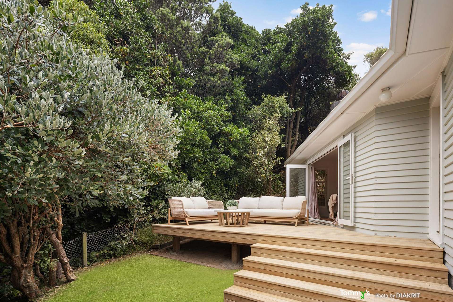 17 Beach Street Island Bay_0