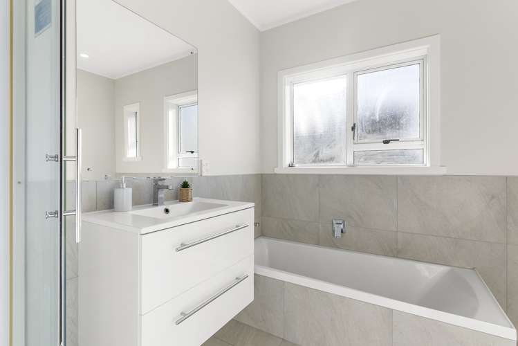 32 Landon Avenue Mangere East_11